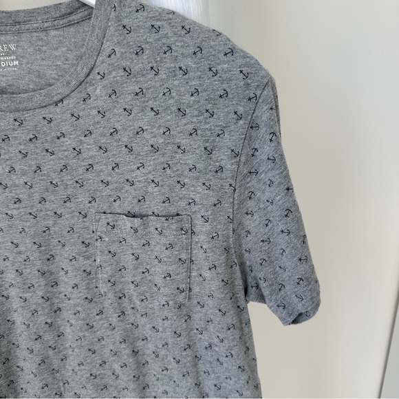 J. Crew Gray & Navy Short Sleeve Tee with Geometric Nautical Pattern Size Medium - Picture 4 of 9